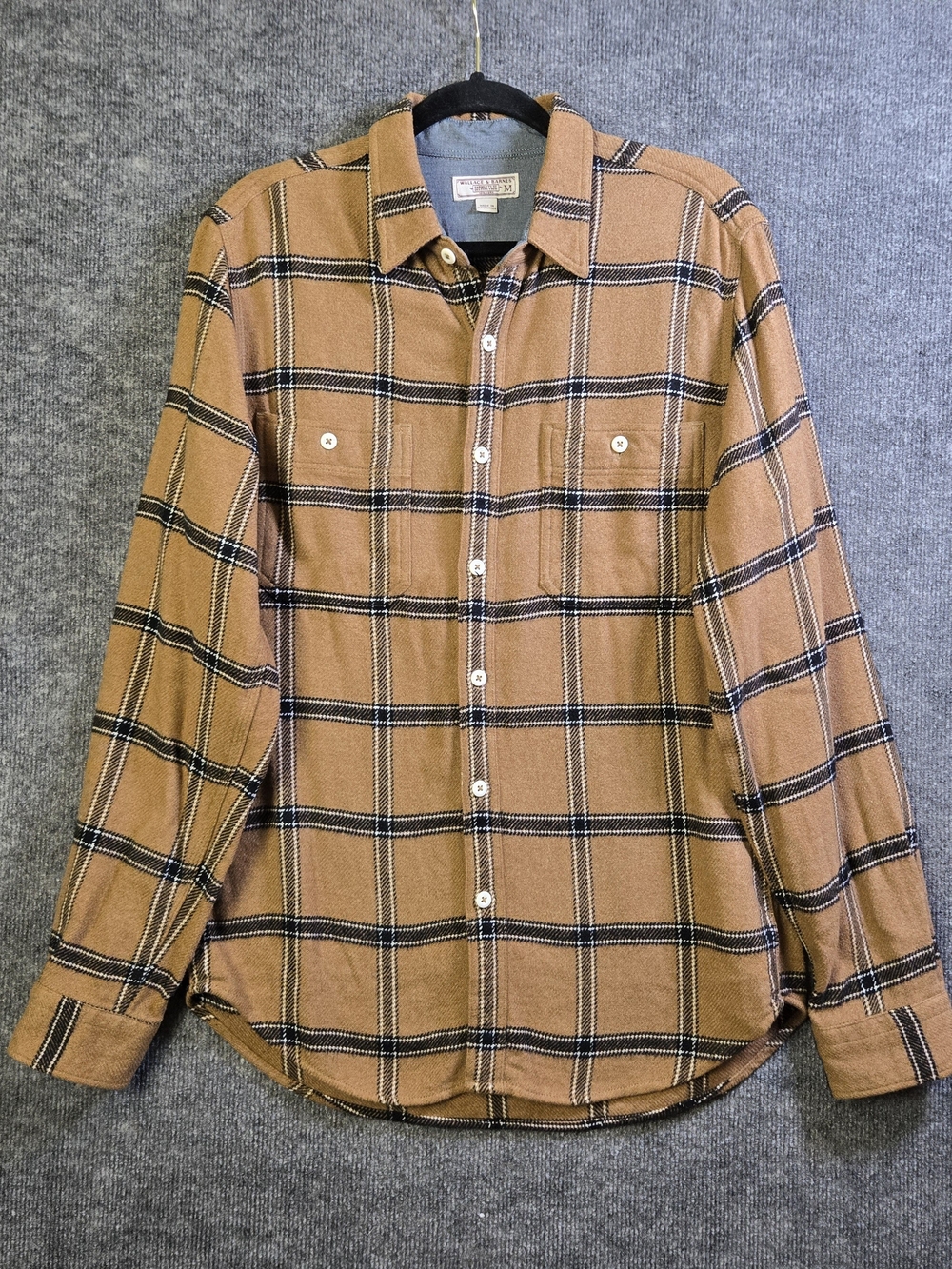 Wallace and Barnes Shirt Mens M Brown Plaid Flannel Long Sleeve Outdoor Chore